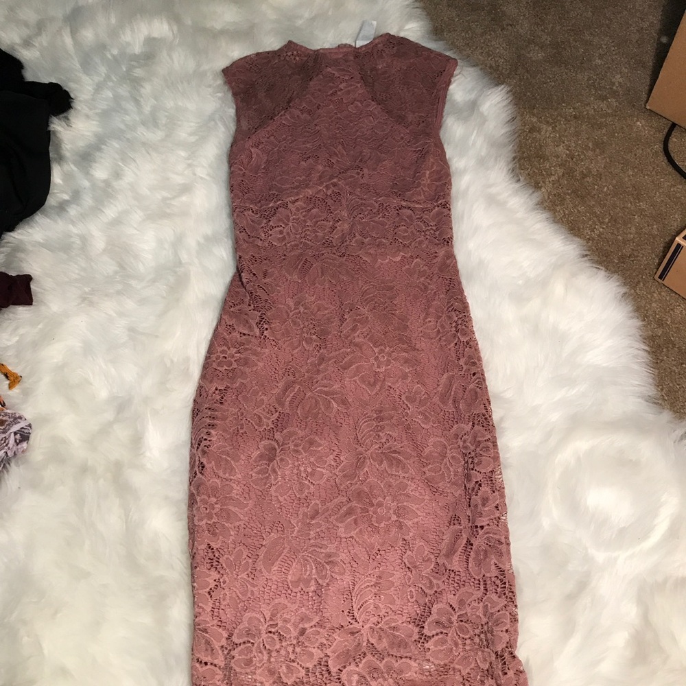 Lace midi dress